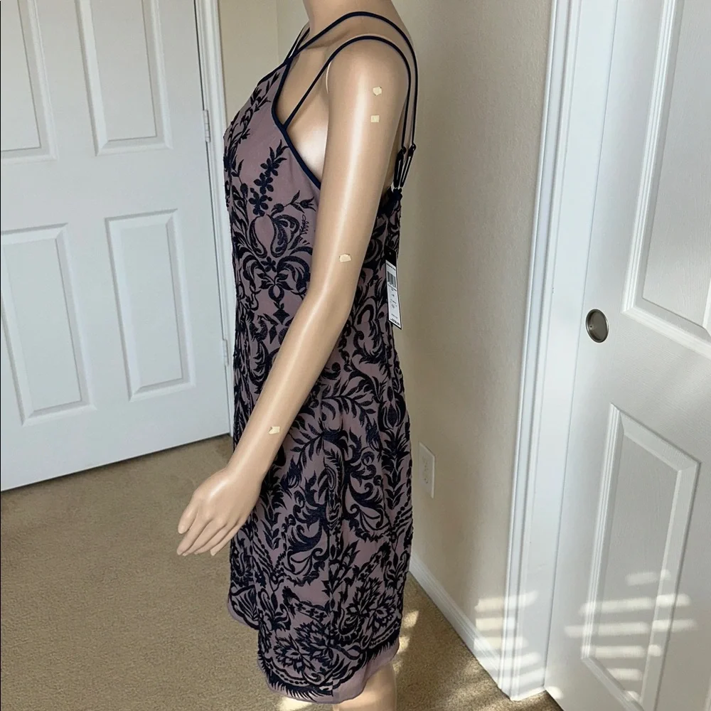 New with tag on BCBGMaxAzria Lilac Mauve Patterned Dress. - Picture 2 of 16